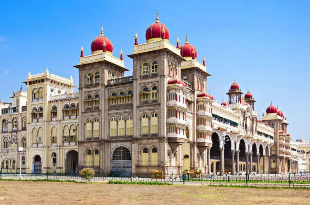 Luxury Train India Price 2026: A Comprehensive Guide to Royal Rail Travel